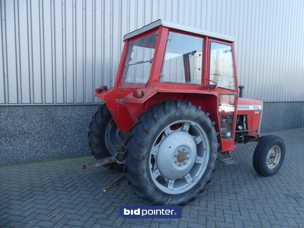 Massey Ferguson 260 with 4226 Hours and powersteering - Trattore: foto 2 Massey Ferguson 260 with 4226 Hours and powersteering - Trattore: foto 2