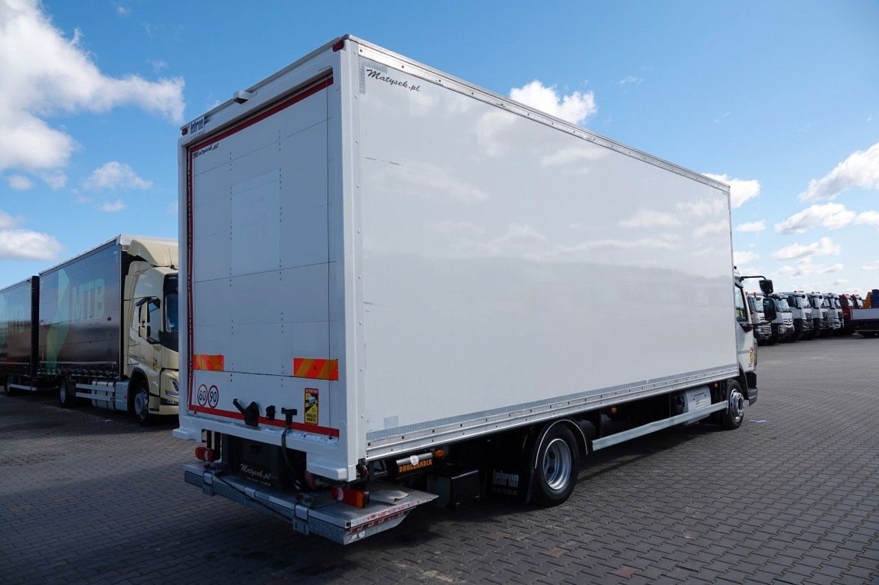 DAF LF 210 / KONTENER - 7 M / SOLÓWKA / WINDA DHOLLA - Autocarro furgonato: foto 3 DAF LF 210 / KONTENER - 7 M / SOLÓWKA / WINDA DHOLLA - Autocarro furgonato: foto 3