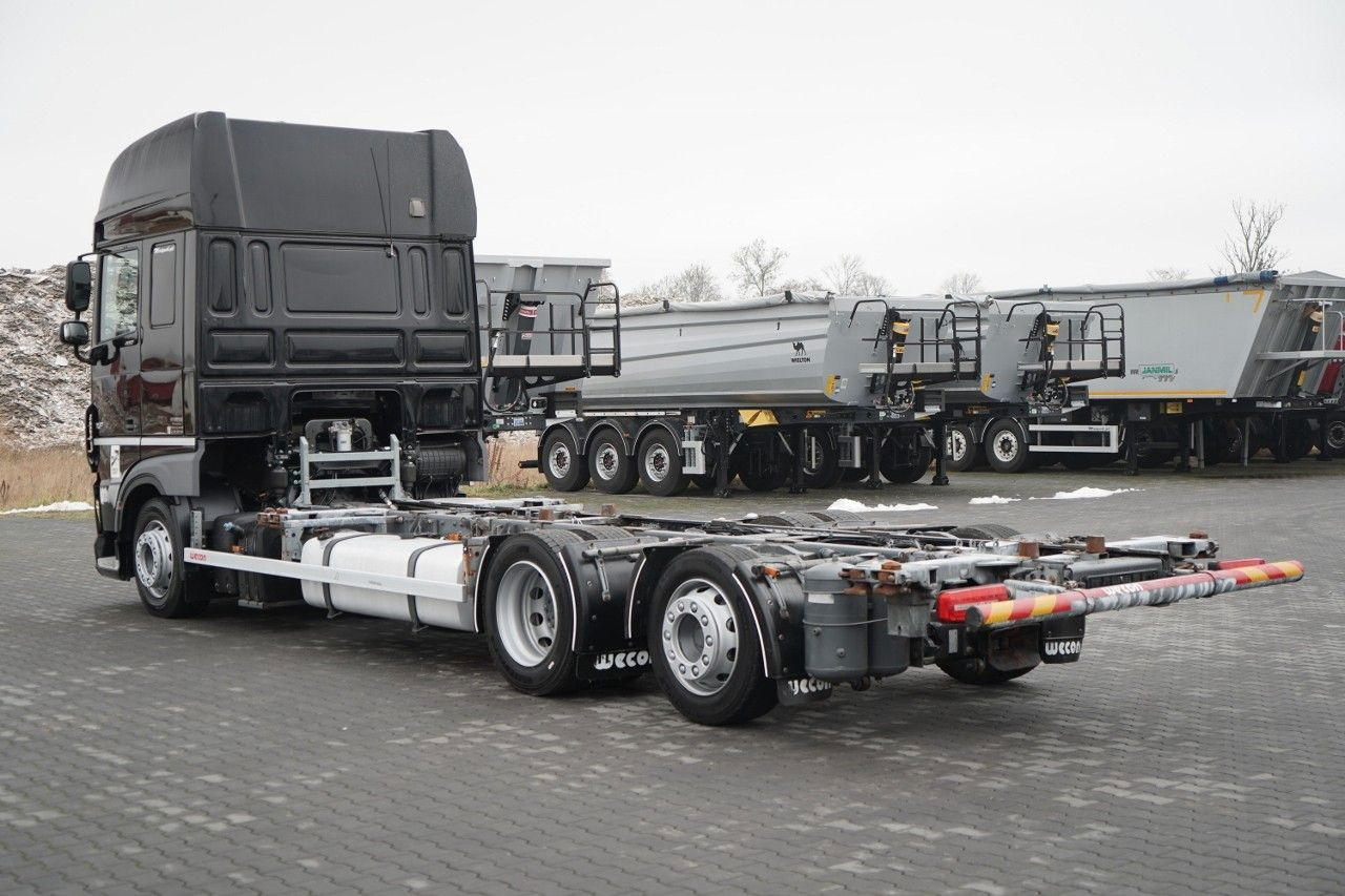 DAF XF 480 / BDF / 6X2 / / SSC / I-PARK COOL / OŚ P - Autocarro portacontainer/ Caisse interchangeable: foto 4 DAF XF 480 / BDF / 6X2 / / SSC / I-PARK COOL / OŚ P - Autocarro portacontainer/ Caisse interchangeable: foto 4