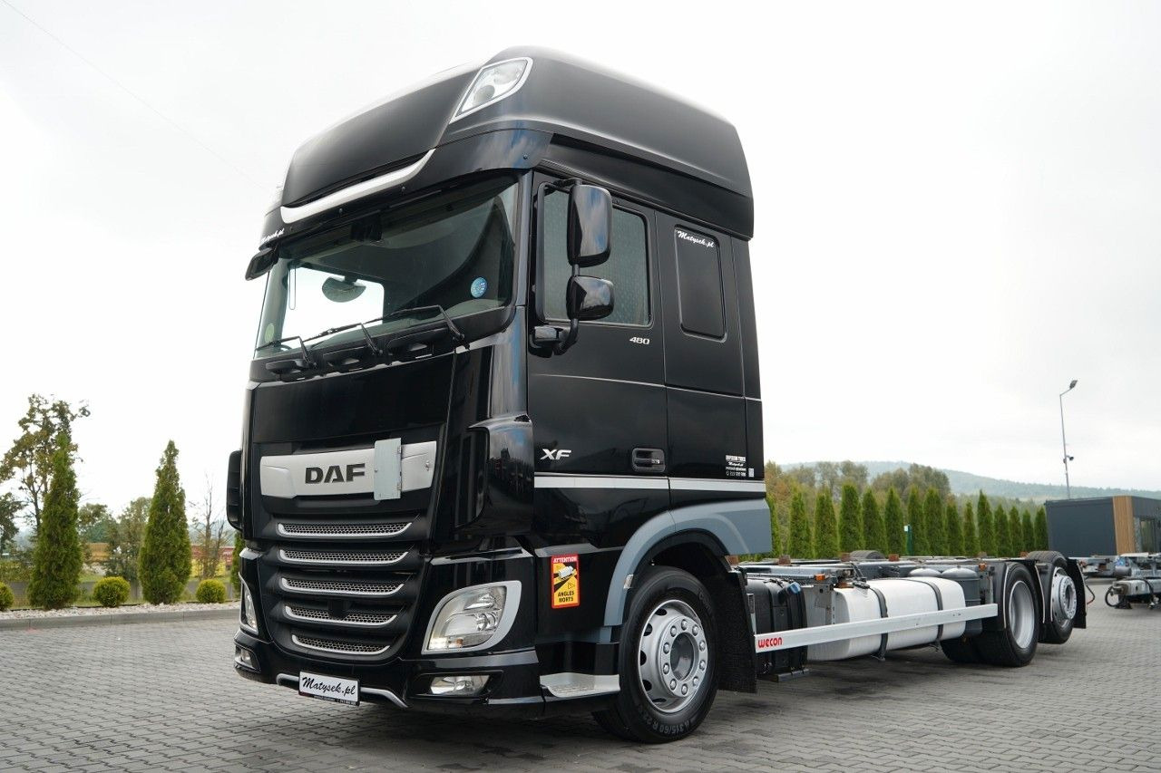 DAF XF 480 / BDF / 6X2 / SSC / I-PARK COOL / OŚ POD - Autocarro portacontainer/ Caisse interchangeable: foto 2 DAF XF 480 / BDF / 6X2 / SSC / I-PARK COOL / OŚ POD - Autocarro portacontainer/ Caisse interchangeable: foto 2