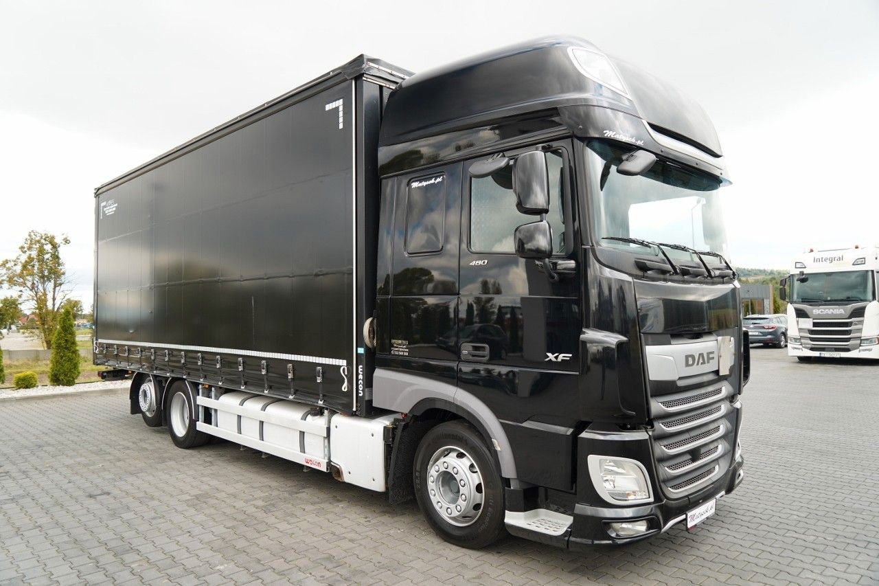 DAF XF 480 / SOLÓWKA / 6X2 / MEGA / OŚ PODNOSZONA / - Camion centinato: foto 2 DAF XF 480 / SOLÓWKA / 6X2 / MEGA / OŚ PODNOSZONA / - Camion centinato: foto 2