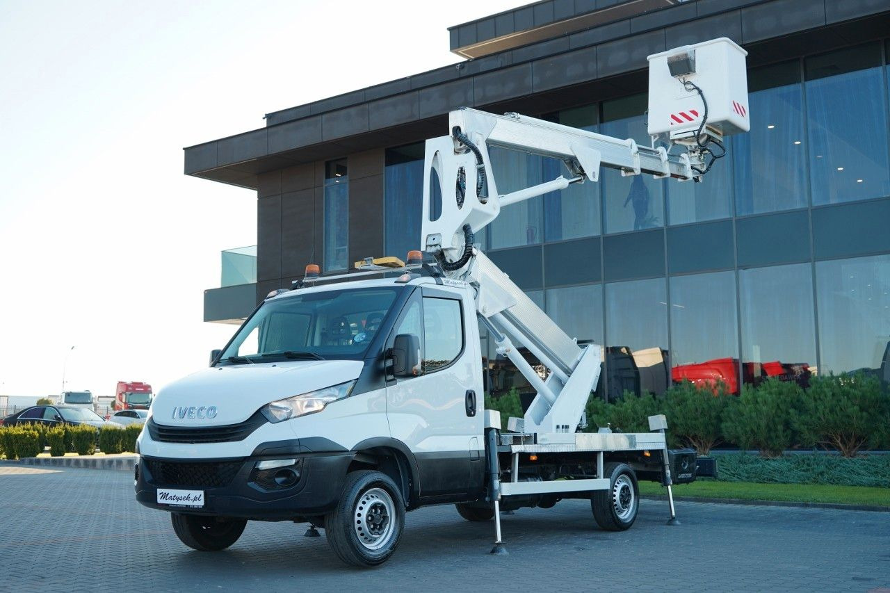 Iveco DAILY 35-120 / ZWYŻKA / PODNOŚNIK KOSZOWY 20 ME - Piattaforma autocarrata: foto 1 Iveco DAILY 35-120 / ZWYŻKA / PODNOŚNIK KOSZOWY 20 ME - Piattaforma autocarrata: foto 1