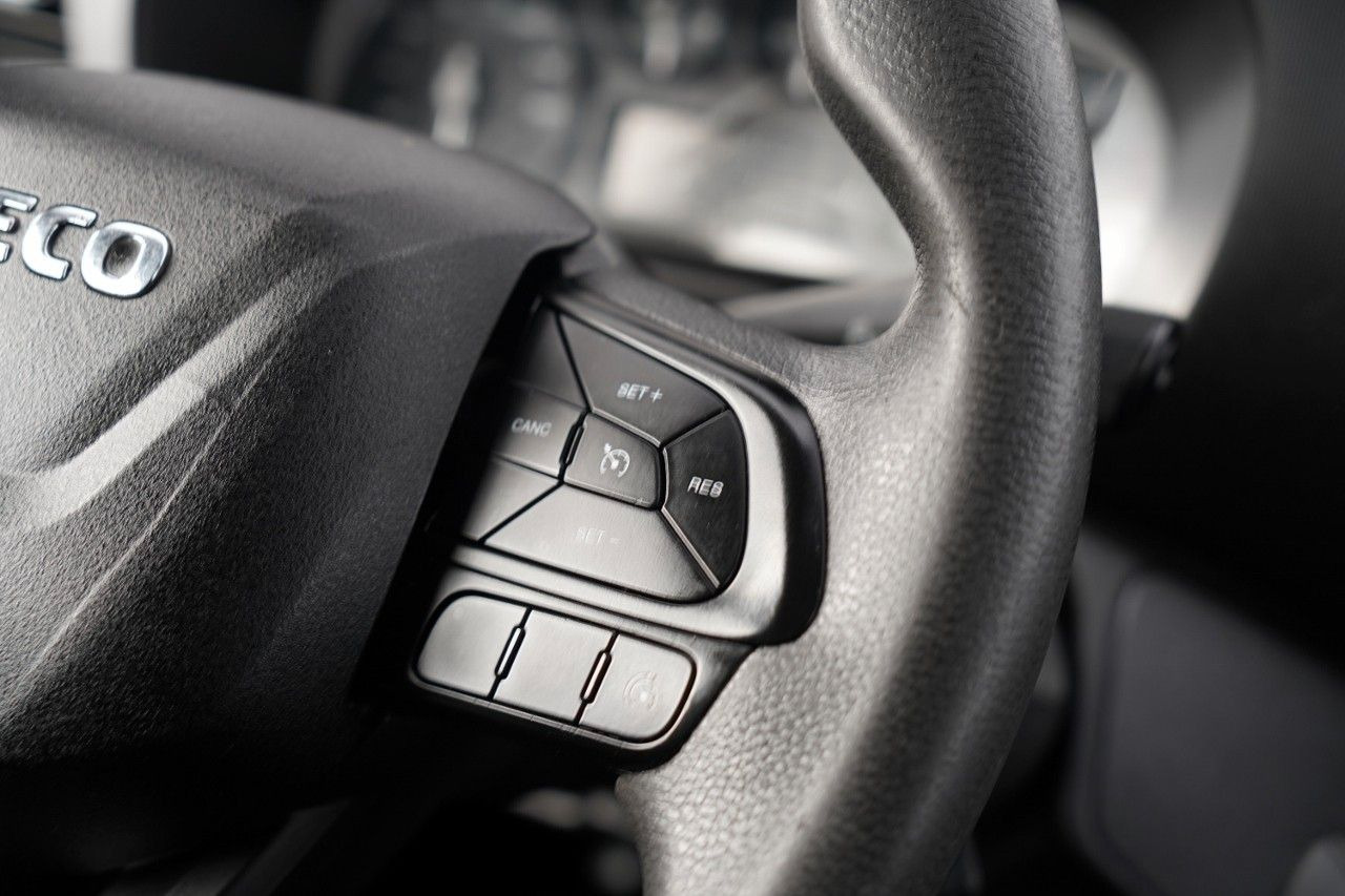 Furgone frigo Iveco DAILY 35-130 / CHŁODNIA / AGREGAT XARIOS 350 /: foto 40 Furgone frigo Iveco DAILY 35-130 / CHŁODNIA / AGREGAT XARIOS 350 /: foto 40