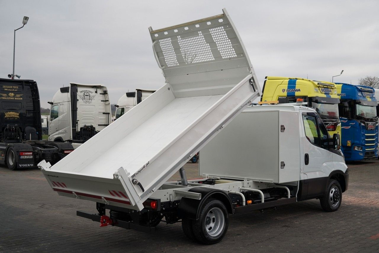 Iveco DAILY 35-180 / WYWROTKA TYLNOZSYPOWA / BLIŹNIAK - Furgone ribaltabile: foto 5 Iveco DAILY 35-180 / WYWROTKA TYLNOZSYPOWA / BLIŹNIAK - Furgone ribaltabile: foto 5