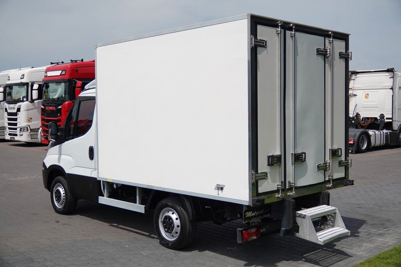 Iveco DAILY / CHŁODNIA / AGREGAT CARIER -XARIOS 200 / - Furgone frigo: foto 2 Iveco DAILY / CHŁODNIA / AGREGAT CARIER -XARIOS 200 / - Furgone frigo: foto 2