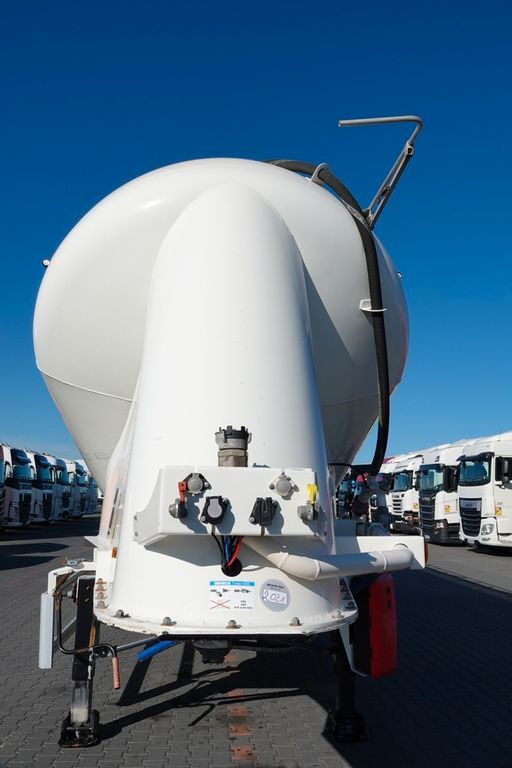 Leasing di Legras CEMENTONACZEPA / 3 KOMORY / 38 000 L / SILOS Legras CEMENTONACZEPA / 3 KOMORY / 38 000 L / SILOS: foto 8 Leasing di Legras CEMENTONACZEPA / 3 KOMORY / 38 000 L / SILOS Legras CEMENTONACZEPA / 3 KOMORY / 38 000 L / SILOS: foto 8