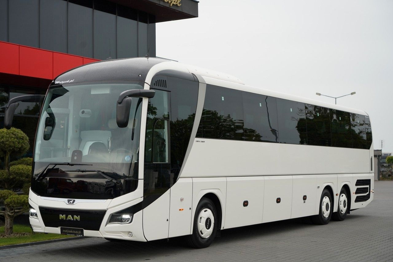 MAN LIONS COACH R08 / EURO 6 / FABRYCZNIE NOWY / DOS - Pullman: foto 1 MAN LIONS COACH R08 / EURO 6 / FABRYCZNIE NOWY / DOS - Pullman: foto 1