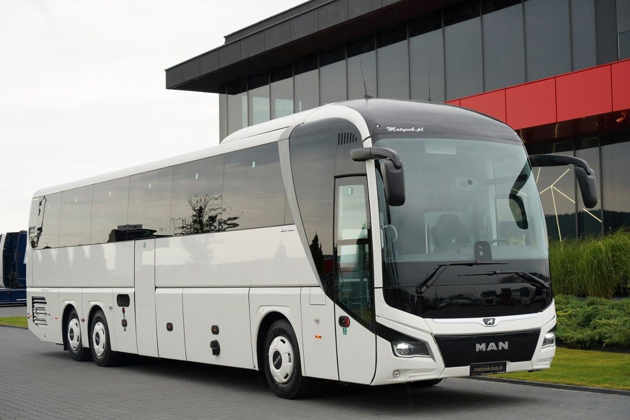MAN LIONS COACH R08 / EURO 6 / FABRYCZNIE NOWY / DOS - Pullman: foto 2 MAN LIONS COACH R08 / EURO 6 / FABRYCZNIE NOWY / DOS - Pullman: foto 2