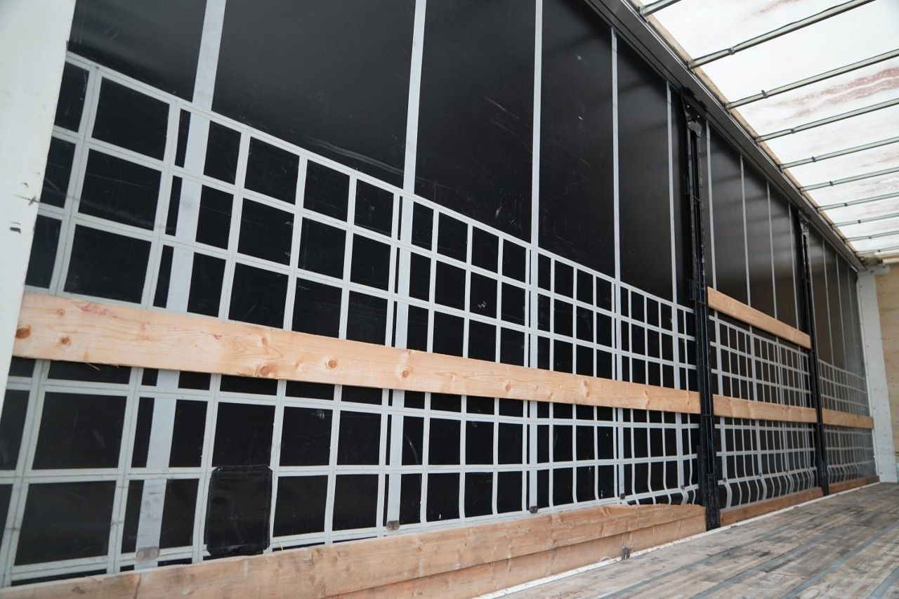 Camion centinato Renault T 440 / 6X2 / SOLÓWKA / FIRANKA 9.5 M / I-PARK C: foto 22 Camion centinato Renault T 440 / 6X2 / SOLÓWKA / FIRANKA 9.5 M / I-PARK C: foto 22