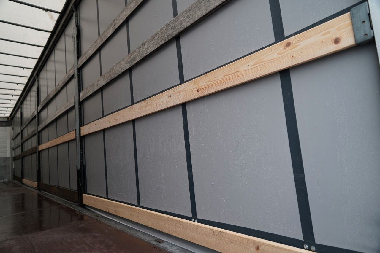 Semirimorchio centinato Schmitz Cargobull FIRANKA / STANDARD / 2 OSIE PODNOSZONE: foto 17 Semirimorchio centinato Schmitz Cargobull FIRANKA / STANDARD / 2 OSIE PODNOSZONE: foto 17