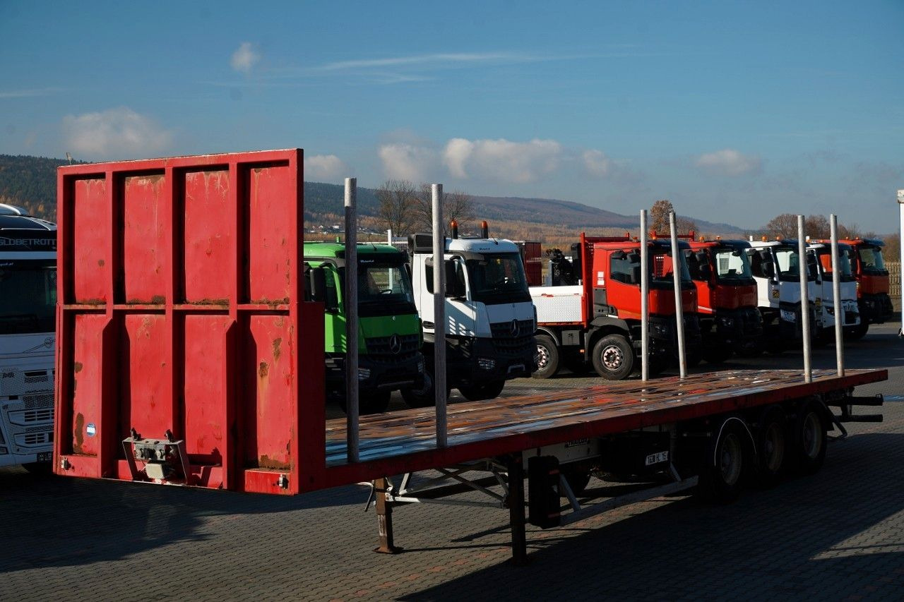 Trailor NACZEPA PLATFORMA / KŁONICE / OŚ SKRĘTNA - Semirimorchio cassonato/ Pianale: foto 3 Trailor NACZEPA PLATFORMA / KŁONICE / OŚ SKRĘTNA - Semirimorchio cassonato/ Pianale: foto 3