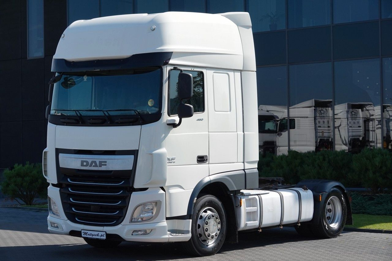 DAF XF 460 / MANUAL / STANDARD / SUPER SPACE CAB - Trattore stradale: foto 2 DAF XF 460 / MANUAL / STANDARD / SUPER SPACE CAB - Trattore stradale: foto 2