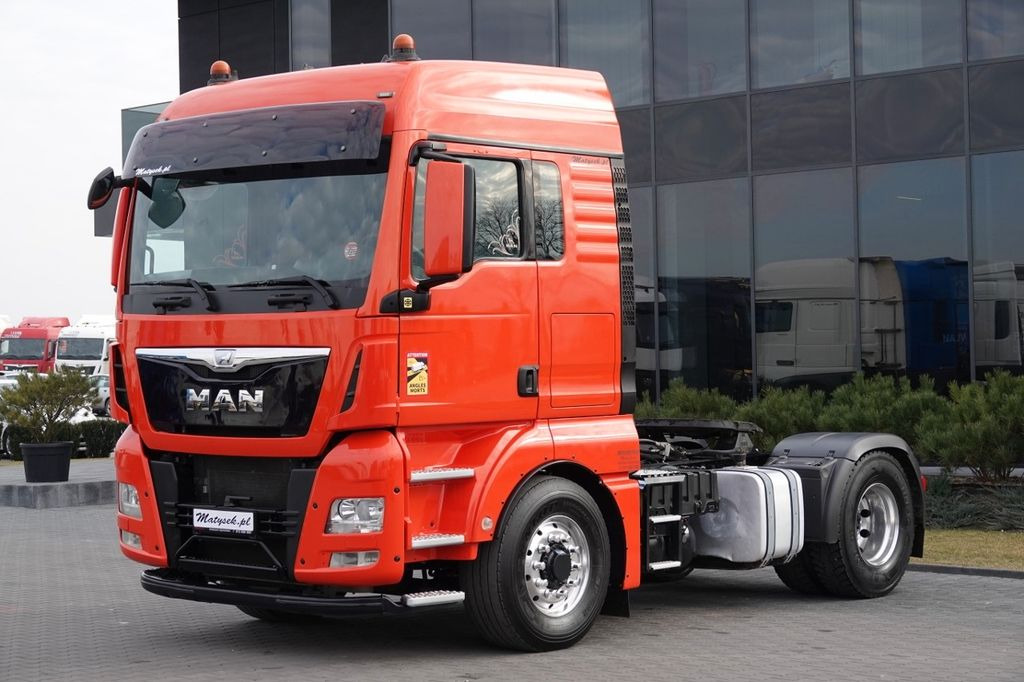 MAN TGX 18.440 / 4x4 / HYDRAULIKA / HYDRODRIVE / EUR MAN TGX 18.440 / 4x4 / HYDRAULIKA / HYDRODRIVE / EUR - Trattore stradale: foto 2 MAN TGX 18.440 / 4x4 / HYDRAULIKA / HYDRODRIVE / EUR MAN TGX 18.440 / 4x4 / HYDRAULIKA / HYDRODRIVE / EUR - Trattore stradale: foto 2