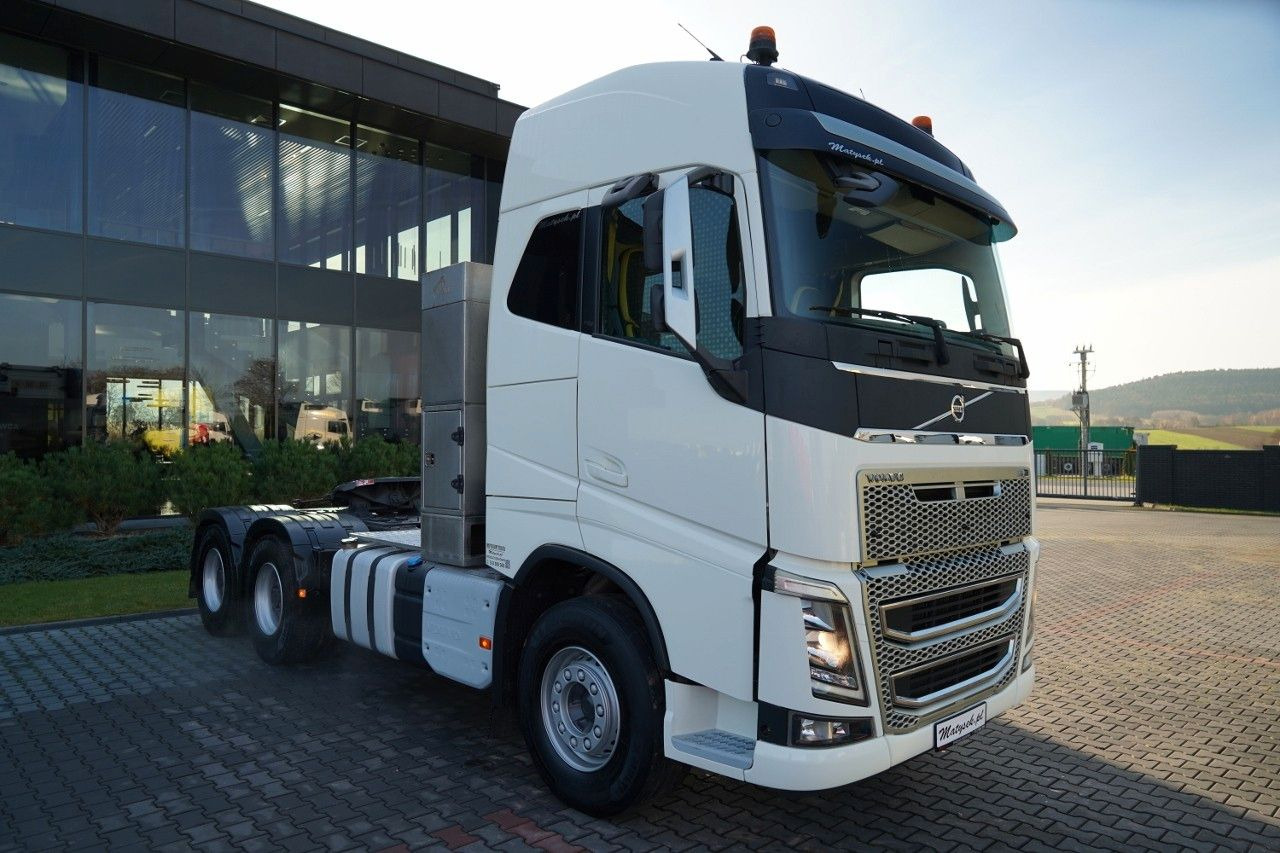 Volvo FH 16 / 660 / 6x4 / DMC: 180.000 KG !! / RETARDE - Trattore stradale: foto 2 Volvo FH 16 / 660 / 6x4 / DMC: 180.000 KG !! / RETARDE - Trattore stradale: foto 2