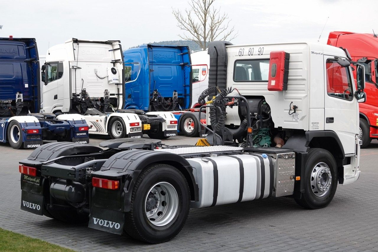 Volvo FM 380 / PEŁNY ADR / MAŁY PRZEBIEG / SPROWADZONY - Trattore stradale: foto 5 Volvo FM 380 / PEŁNY ADR / MAŁY PRZEBIEG / SPROWADZONY - Trattore stradale: foto 5