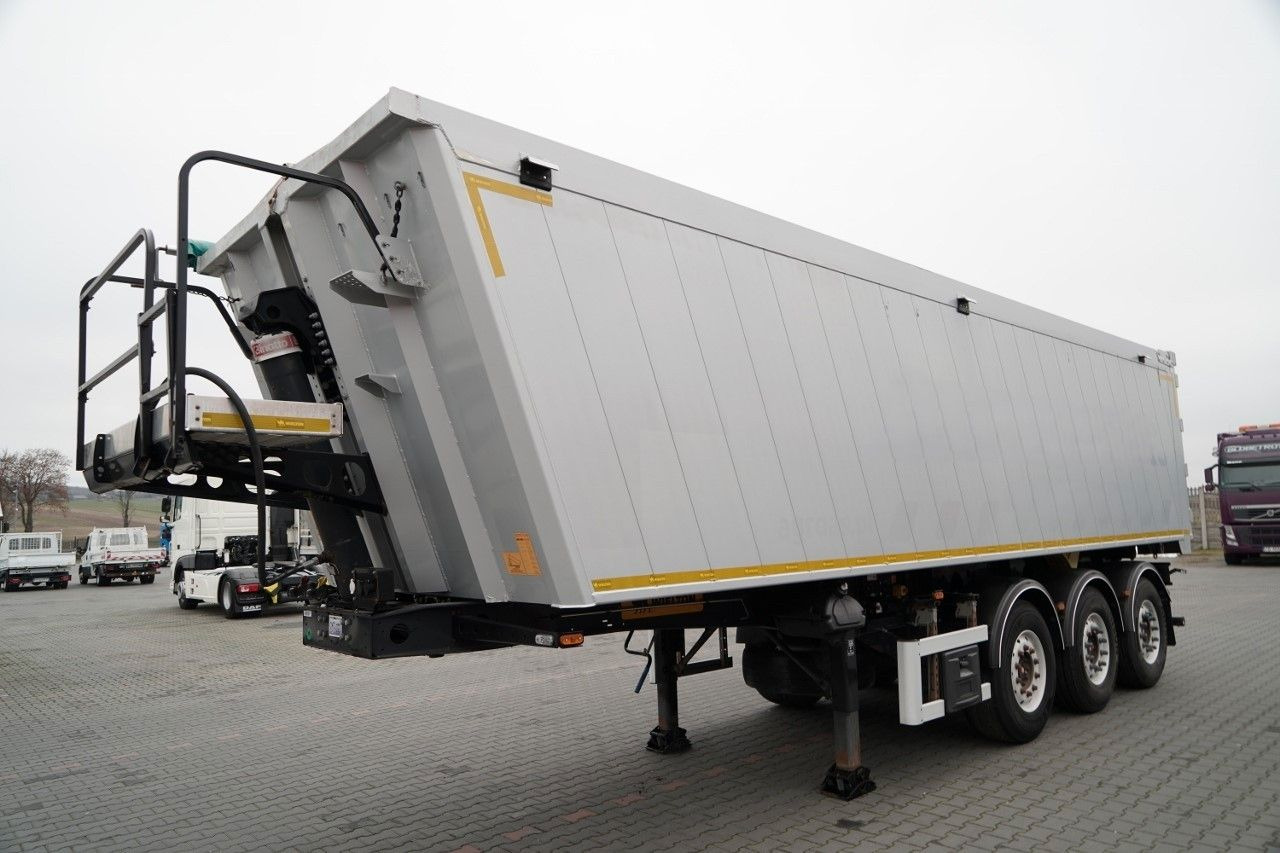 Wielton WYWROTKA / 41 M3 / ALUMINIOWA / 2x OŚ PODNOSZON - Semirimorchio ribaltabile: foto 2 Wielton WYWROTKA / 41 M3 / ALUMINIOWA / 2x OŚ PODNOSZON - Semirimorchio ribaltabile: foto 2