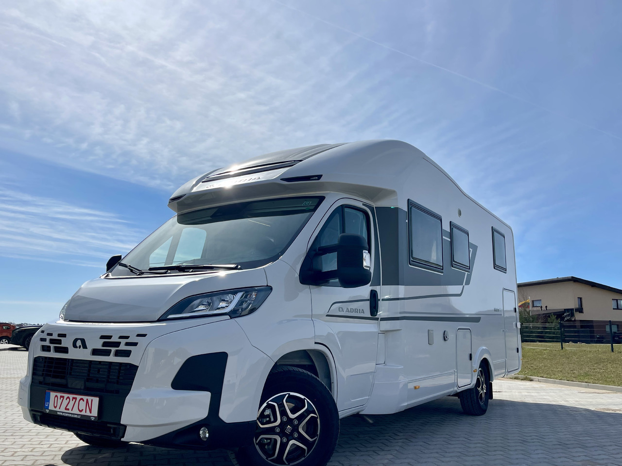 ADRIA Matrix 670 SL - Camper profilato: foto 1 ADRIA Matrix 670 SL - Camper profilato: foto 1