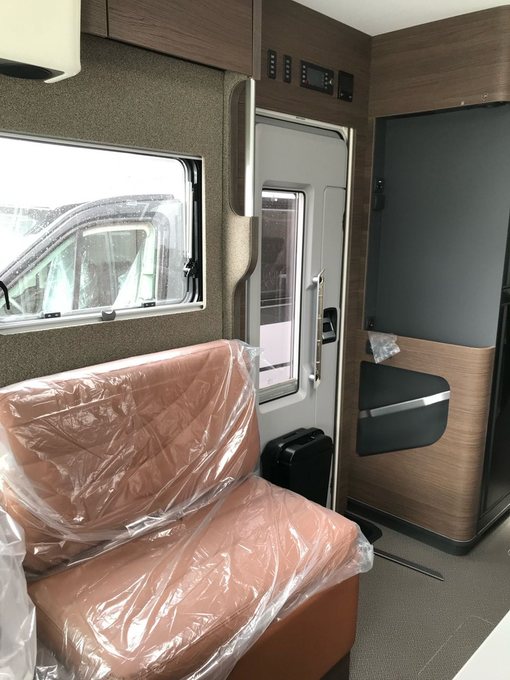 ADRIA Super Sonic 890 LC - Motorhome: foto 4 ADRIA Super Sonic 890 LC - Motorhome: foto 4