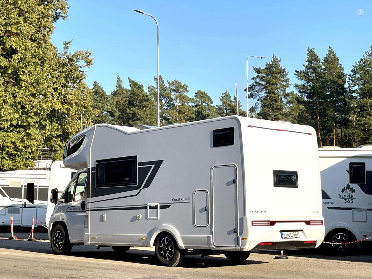 Adria Coral XL 650DK - Camper mansardato: foto 3 Adria Coral XL 650DK - Camper mansardato: foto 3