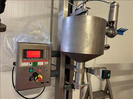 MOM ST22 Liquid filler - Macchina alimentare: foto 3 MOM ST22 Liquid filler - Macchina alimentare: foto 3