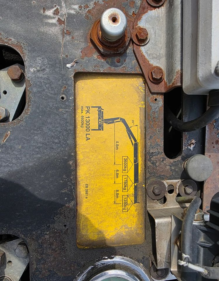 Volvo FM7 - Autocarro con pianale/ Cassone fisso, Camion con gru: foto 5 Volvo FM7 - Autocarro con pianale/ Cassone fisso, Camion con gru: foto 5