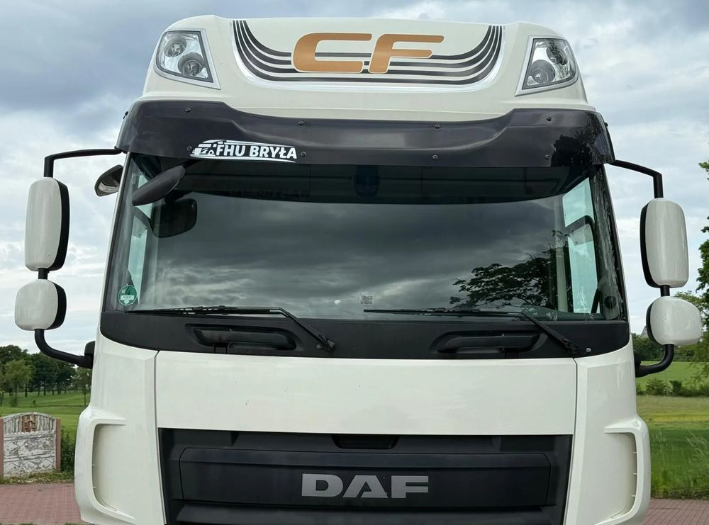 DAF CF 330/10.2017/KONTENER MEBLOWY/IZOTERMA/WINDA/18 PALET/E6/NISKI PRZEBIEG/Z NIEMIEC/JAK NOWY/DUŻY SILNIK 10 837cm3// - Autocarro furgonato: foto 4 DAF CF 330/10.2017/KONTENER MEBLOWY/IZOTERMA/WINDA/18 PALET/E6/NISKI PRZEBIEG/Z NIEMIEC/JAK NOWY/DUŻY SILNIK 10 837cm3// - Autocarro furgonato: foto 4