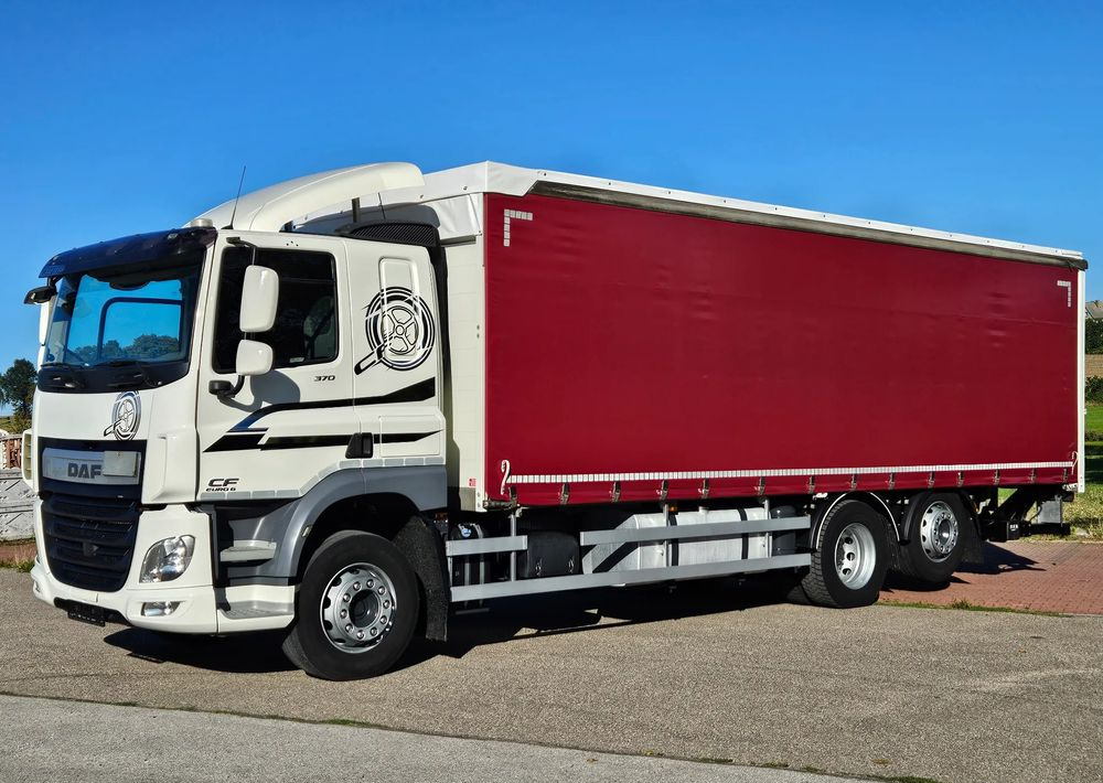 DAF CF370/410/BURTO-FIRANKA/RETARDER/WINDA/OŚ SKRĘTNA-PODNOSZONA/E6/SPROWADZONY/20PALET/BURTO-FIRANKA - Camion centinato: foto 1 DAF CF370/410/BURTO-FIRANKA/RETARDER/WINDA/OŚ SKRĘTNA-PODNOSZONA/E6/SPROWADZONY/20PALET/BURTO-FIRANKA - Camion centinato: foto 1