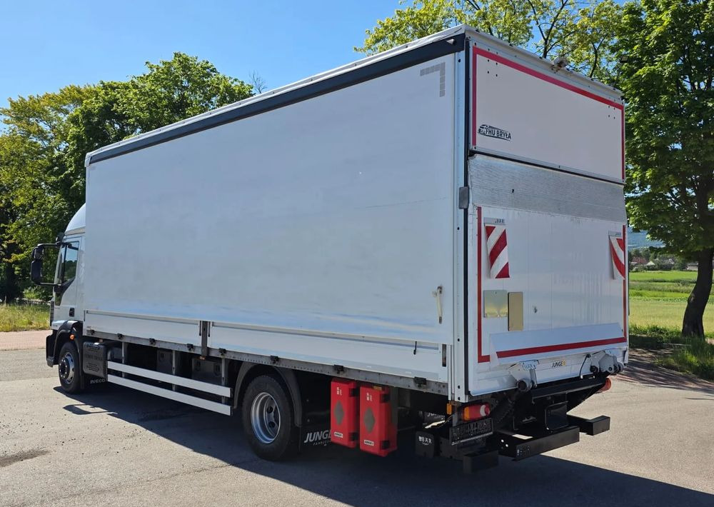 Iveco EUROCARGO 160E320/FIRANKA/WINDA/AUTOMAT/NISKI PRZEBIEG/E6/SPROWADZONY/PIERWSZY WŁAŚCICIEL - Camion centinato: foto 3 Iveco EUROCARGO 160E320/FIRANKA/WINDA/AUTOMAT/NISKI PRZEBIEG/E6/SPROWADZONY/PIERWSZY WŁAŚCICIEL - Camion centinato: foto 3