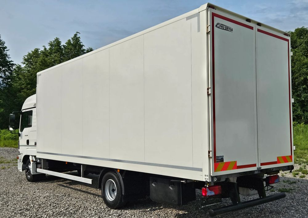 MAN TGL 12.250 / KONTENER / IZOTERMA / WINDA / 2019R / EURO 6 / PEŁEN SERWIS / 6 TON ŁADOWNOŚĆ / SPROWADZONY / ZADBANY / JAK NOWY / KSIĄŻKA SERWISOWA / E6 / 17 PALET - Autocarro furgonato: foto 5 MAN TGL 12.250 / KONTENER / IZOTERMA / WINDA / 2019R / EURO 6 / PEŁEN SERWIS / 6 TON ŁADOWNOŚĆ / SPROWADZONY / ZADBANY / JAK NOWY / KSIĄŻKA SERWISOWA / E6 / 17 PALET - Autocarro furgonato: foto 5