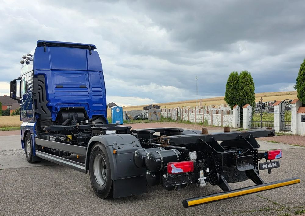 Autocarro telaio MAN TGX 18.430 / SPROWADZONY / DO ŻYWCA / 2020 / KLIMA POSTOJOWA / SERWISOWANY / JAK NOWY / NISKI PRZEBIEG / RAMA / BDF / E6: foto 8