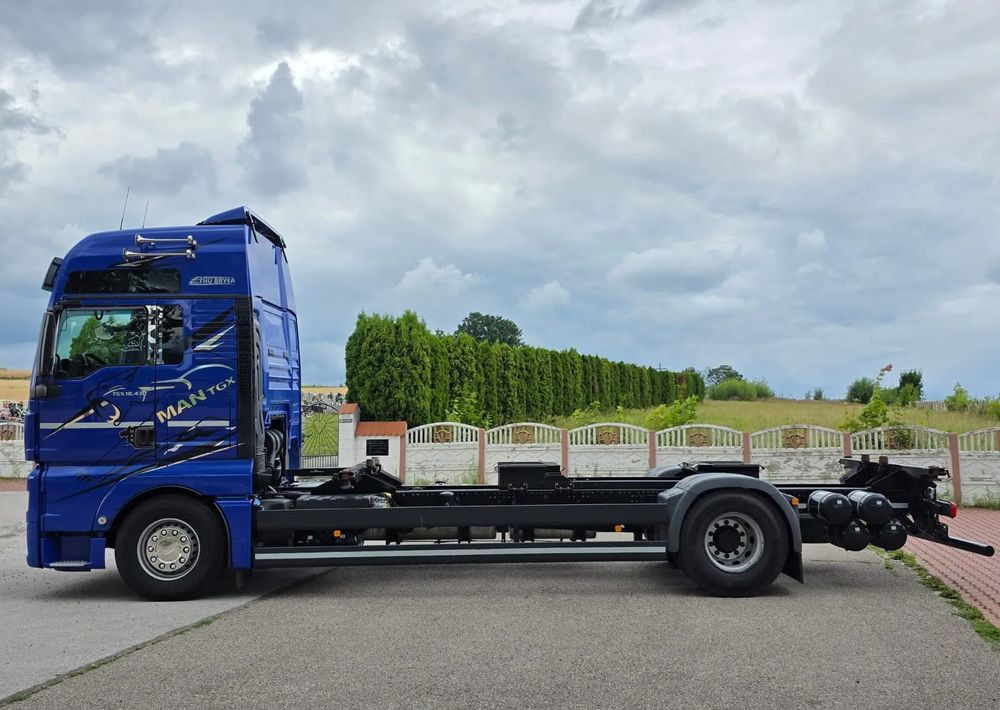 Autocarro telaio MAN TGX 18.430 / SPROWADZONY / DO ŻYWCA / 2020 / KLIMA POSTOJOWA / SERWISOWANY / JAK NOWY / NISKI PRZEBIEG / RAMA / BDF / E6: foto 10