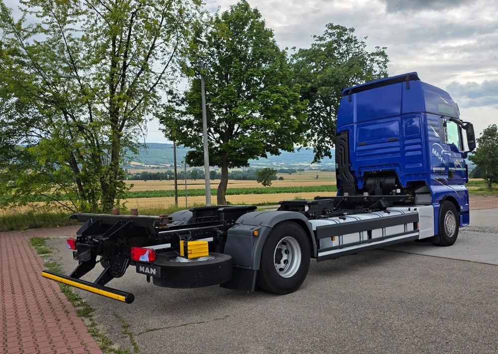 Autocarro telaio MAN TGX 18.430 / SPROWADZONY / DO ŻYWCA / 2020 / KLIMA POSTOJOWA / SERWISOWANY / JAK NOWY / NISKI PRZEBIEG / RAMA / BDF / E6: foto 6