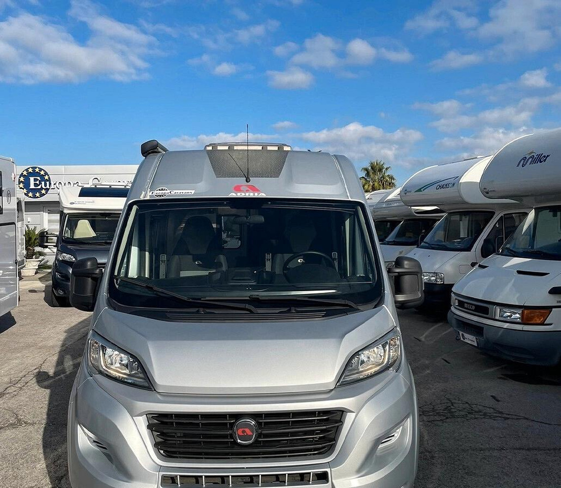Adria TWIN 600 SPT - Camper: foto 1 Adria TWIN 600 SPT - Camper: foto 1
