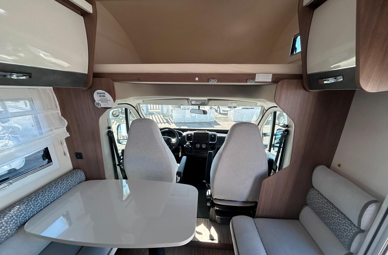 Elnagh BARON 65 - Camper mansardato: foto 4 Elnagh BARON 65 - Camper mansardato: foto 4