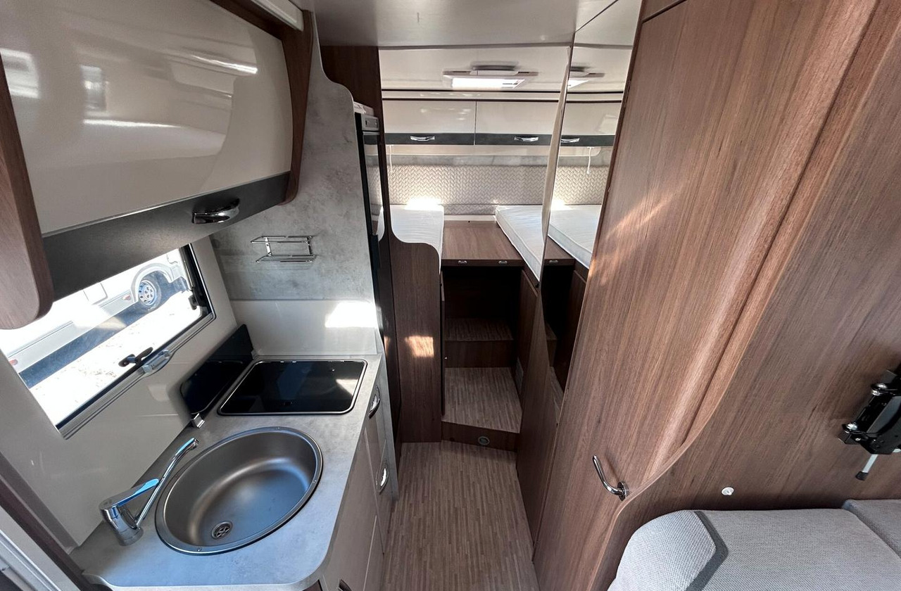 Elnagh BARON 65 - Camper mansardato: foto 5 Elnagh BARON 65 - Camper mansardato: foto 5