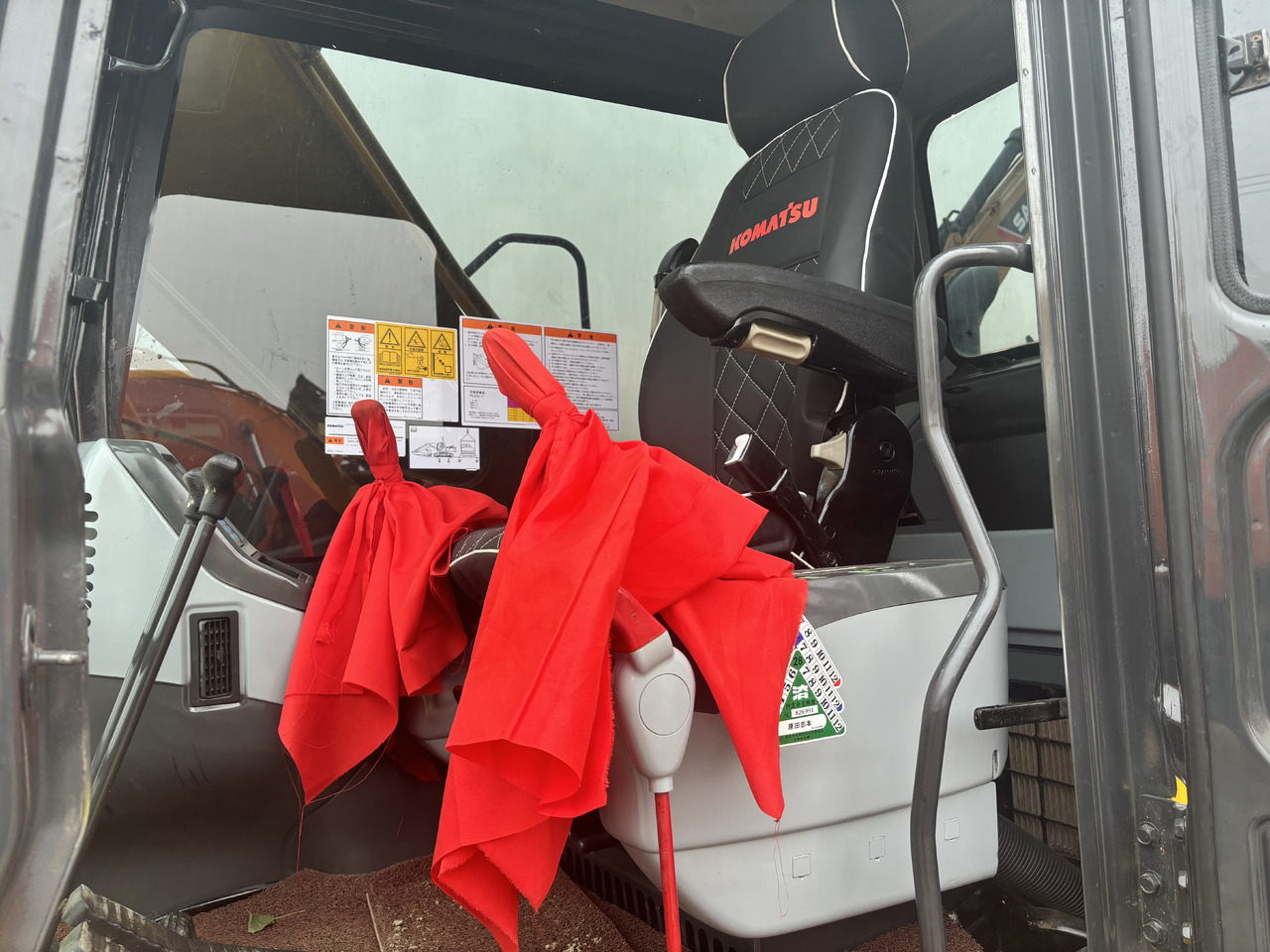 Escavatore cingolato KOMATSU PC160: foto 7