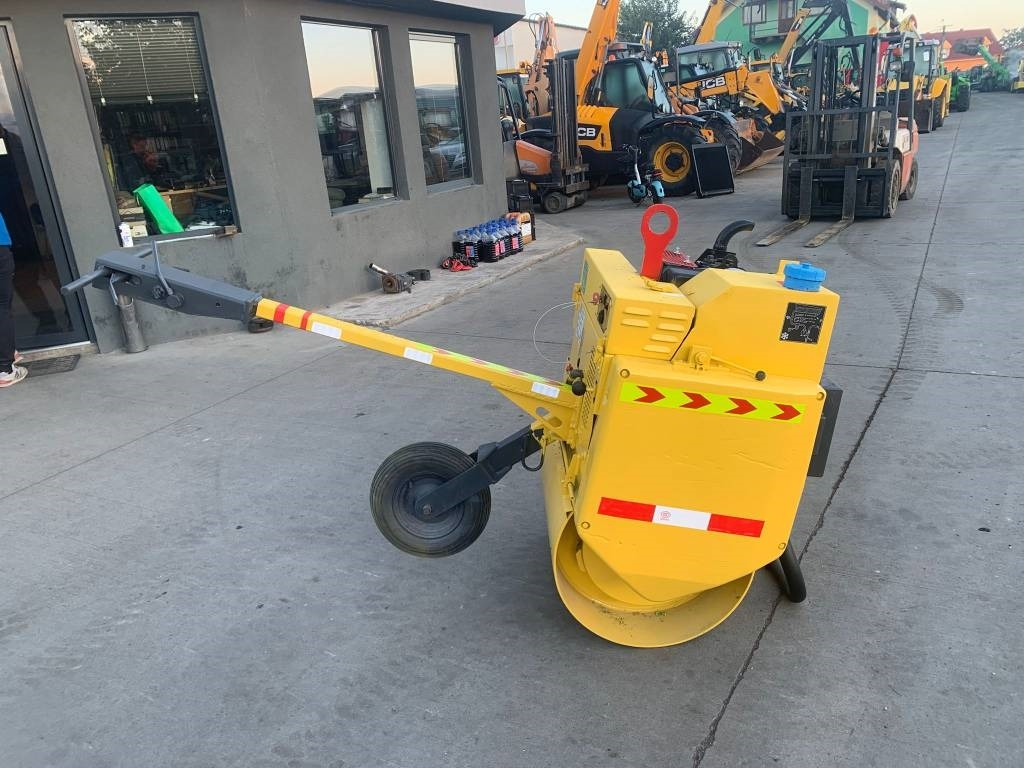 Benford MBR 71 - Rullo compattatore/ Rullo compressore: foto 3 Benford MBR 71 - Rullo compattatore/ Rullo compressore: foto 3