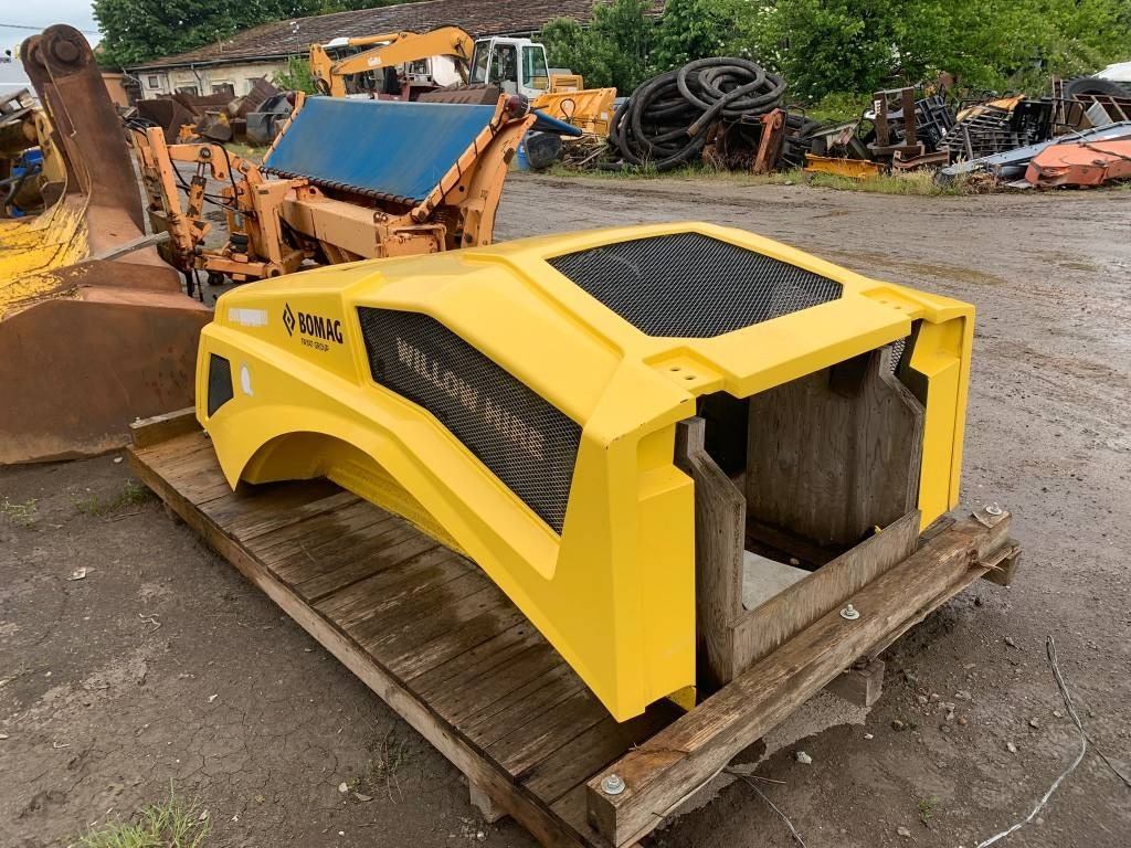 Bomag BW 216DH BONNET - Telaio per Macchina da cantiere: foto 1 Bomag BW 216DH BONNET - Telaio per Macchina da cantiere: foto 1