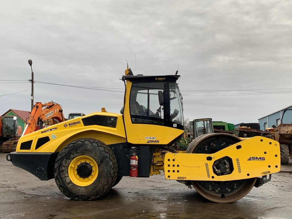 Bomag BW219 DH5+3D Trimble GPS - Rullo compattatore/ Rullo compressore: foto 5 Bomag BW219 DH5+3D Trimble GPS - Rullo compattatore/ Rullo compressore: foto 5