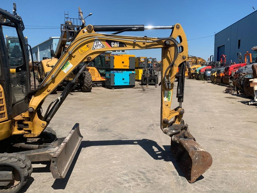 CAT 302.7 CR - Miniescavatore: foto 5 CAT 302.7 CR - Miniescavatore: foto 5