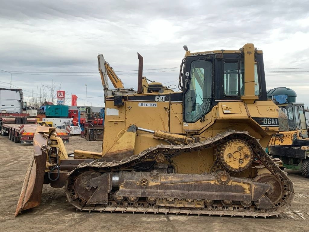 CAT D 6 M XL - Bulldozer: foto 2 CAT D 6 M XL - Bulldozer: foto 2