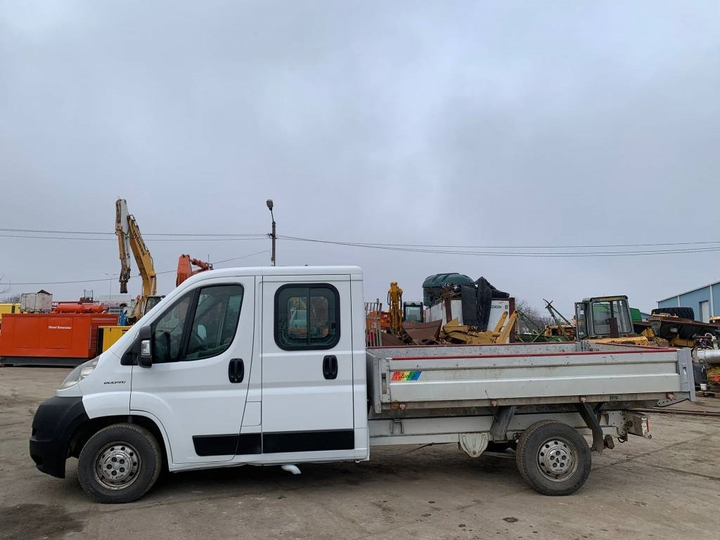 Fiat Ducato - Furgone con cassone fisso: foto 3 Fiat Ducato - Furgone con cassone fisso: foto 3