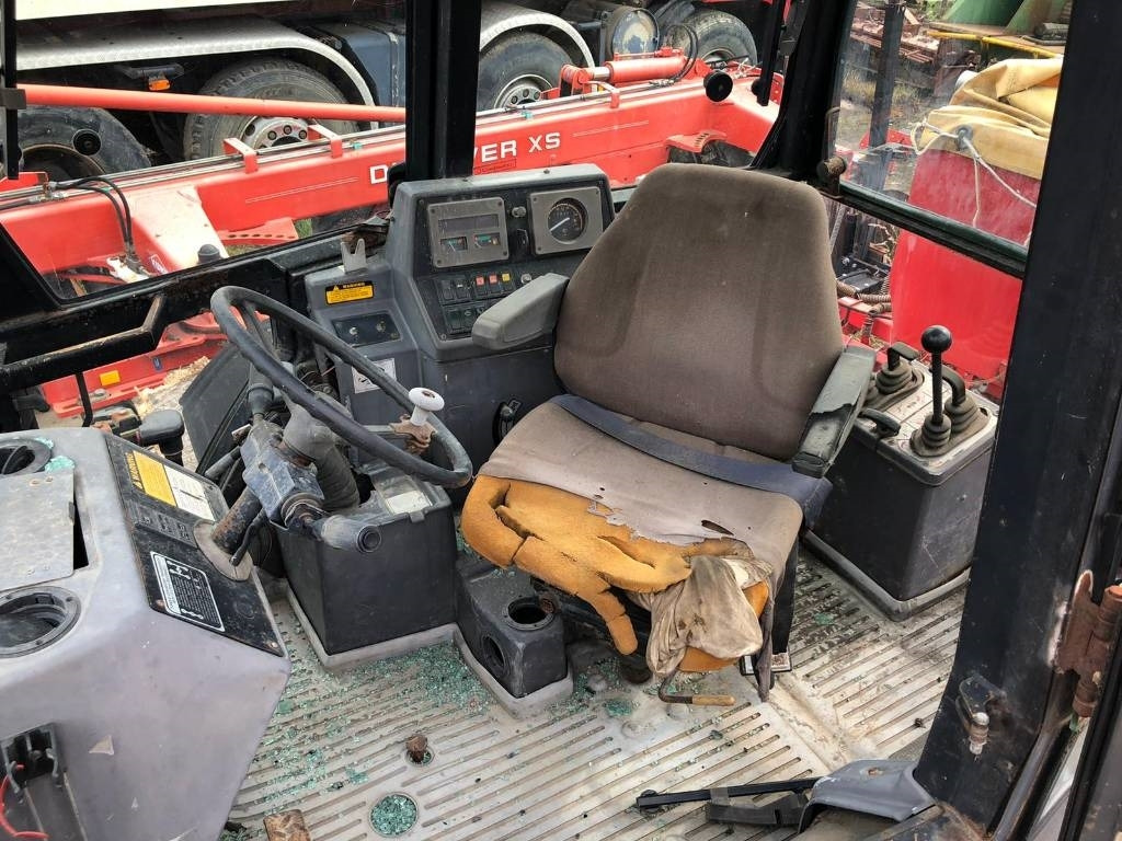Ford / New Holland For Parts 655C - Terna: foto 3 Ford / New Holland For Parts 655C - Terna: foto 3
