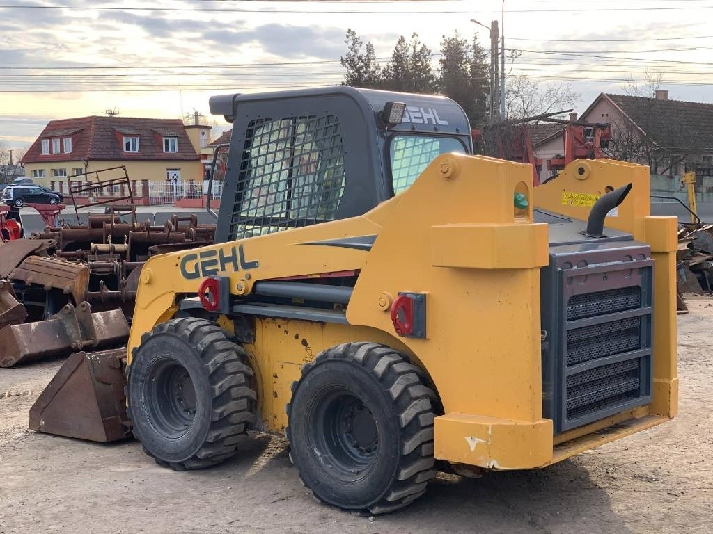 Gehl R 260 - Minipala: foto 3 Gehl R 260 - Minipala: foto 3