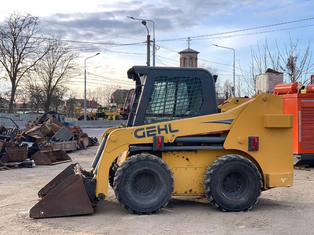Gehl R 260 - Minipala: foto 2 Gehl R 260 - Minipala: foto 2