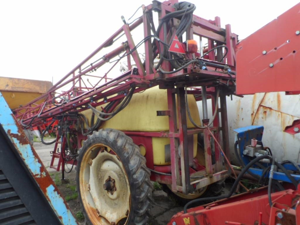 Hardi TZ2500 - Polverizzatore trainato: foto 3 Hardi TZ2500 - Polverizzatore trainato: foto 3