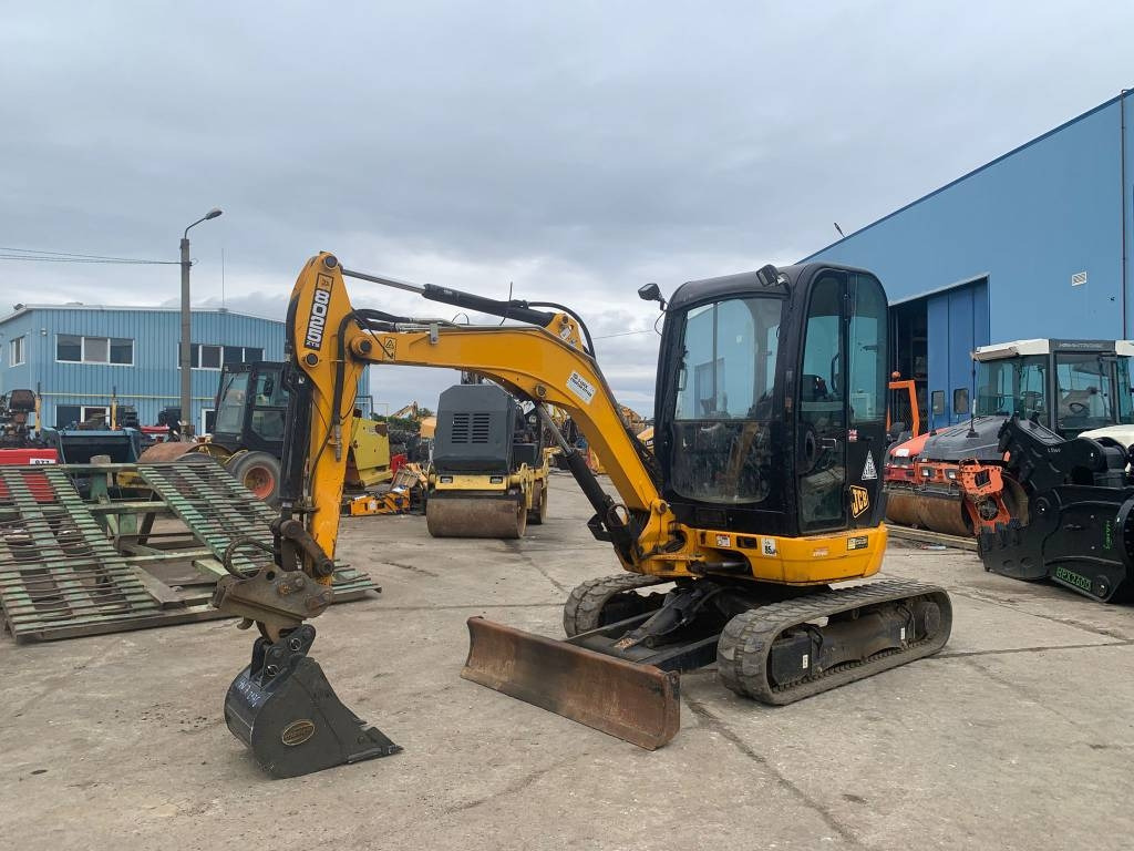 JCB 8025 ZTS - Miniescavatore: foto 1 JCB 8025 ZTS - Miniescavatore: foto 1