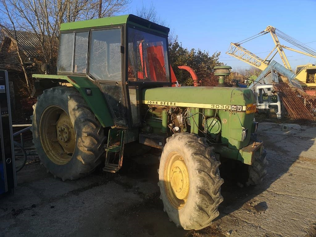 John Deere 3030 - Trattore: foto 1 John Deere 3030 - Trattore: foto 1