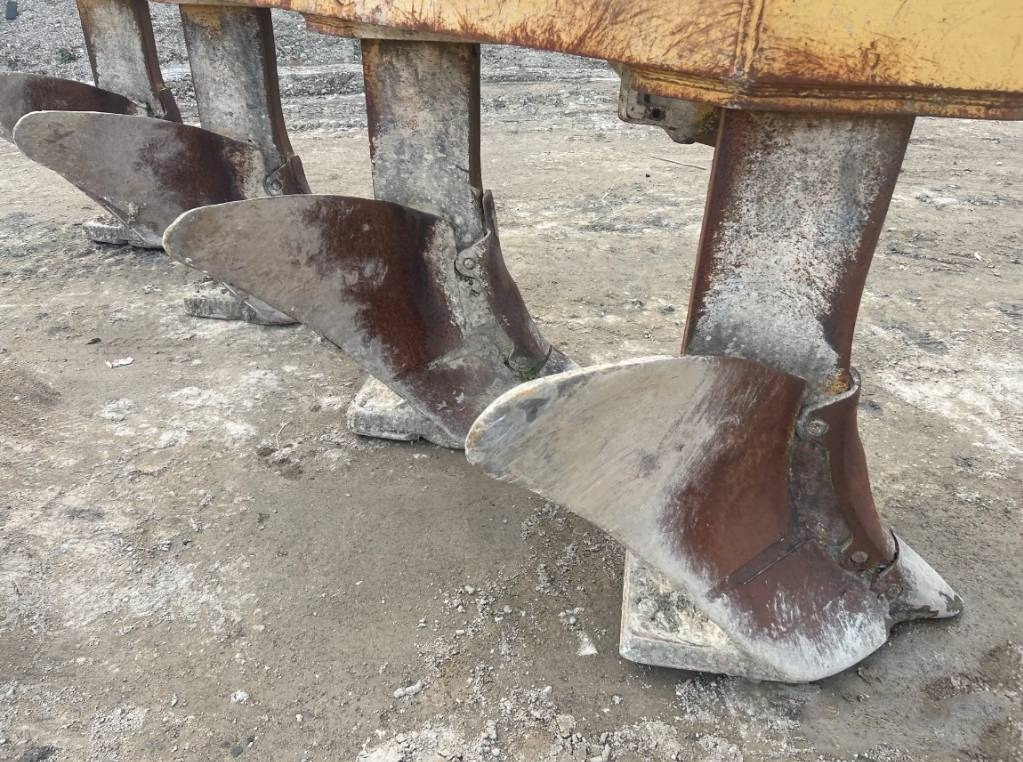 Jonquet Charrue PLOW - Aratro: foto 3 Jonquet Charrue PLOW - Aratro: foto 3