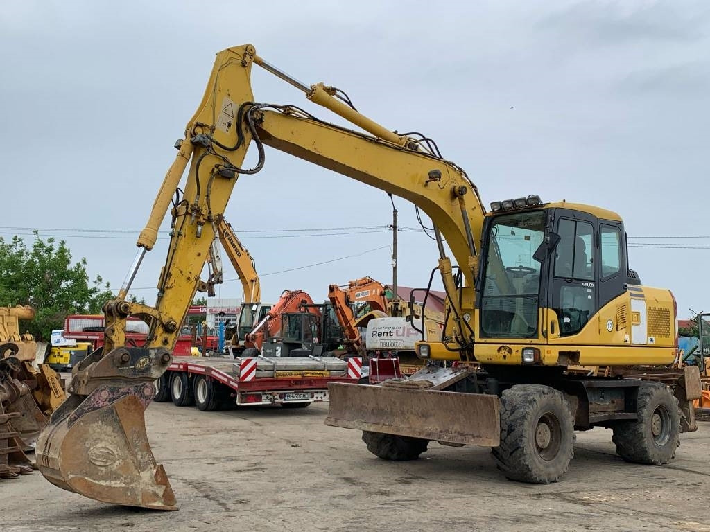 Komatsu PW 140-7 - Escavatore gommato: foto 1 Komatsu PW 140-7 - Escavatore gommato: foto 1